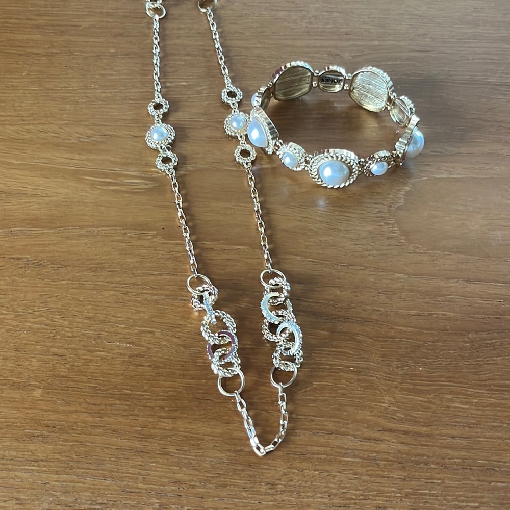 NWOT-Jones New York Necklace & Bracelet Set, Gold-tone with Pearls and Crystals